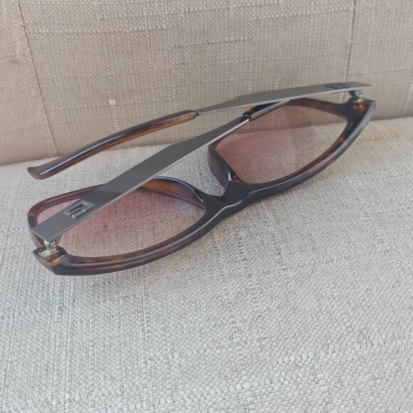 Guess Rectangular Sunglasses Gold Brown Tortoise Brown Gradient 6760 52Q main image 14